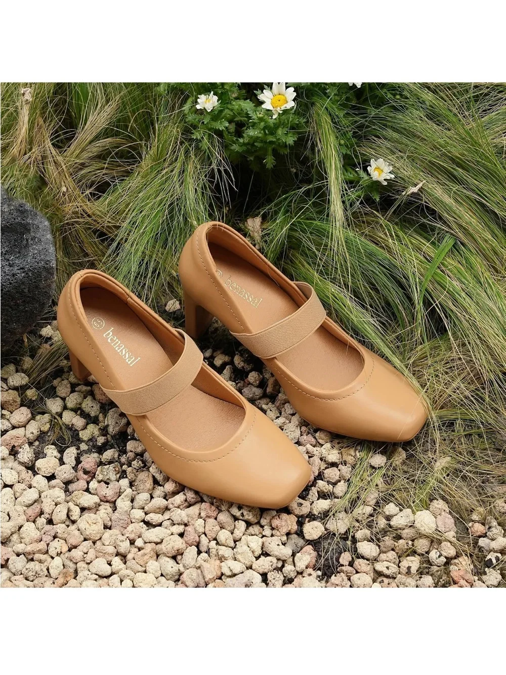 Benassal Women's Tan Mary Jane Block Heel Pumps